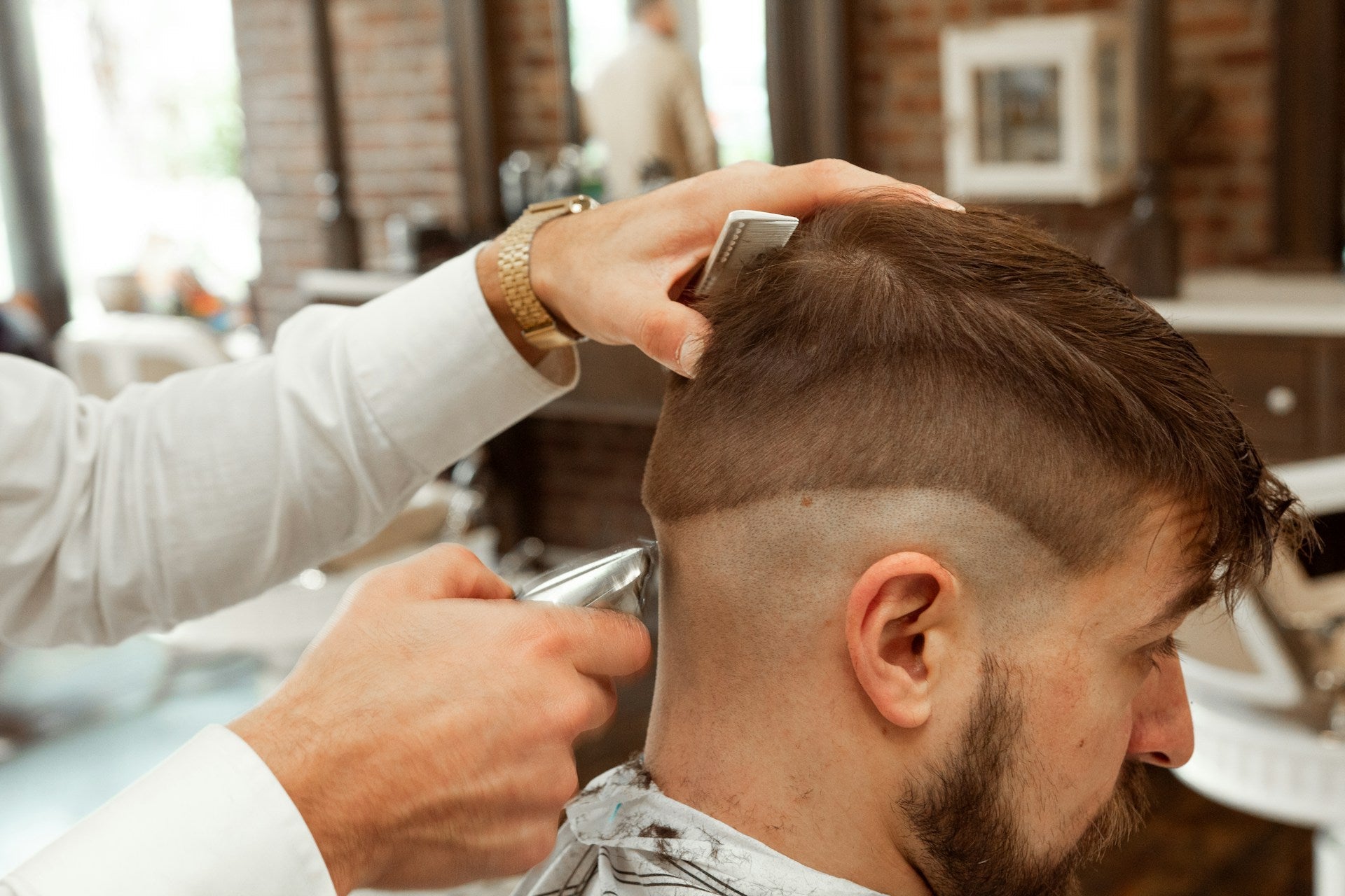 A Guide to the Best Shavers and Techniques for a Smooth Head Shave A Guide to the Best Shavers and Techniques for a Smooth Head Shave